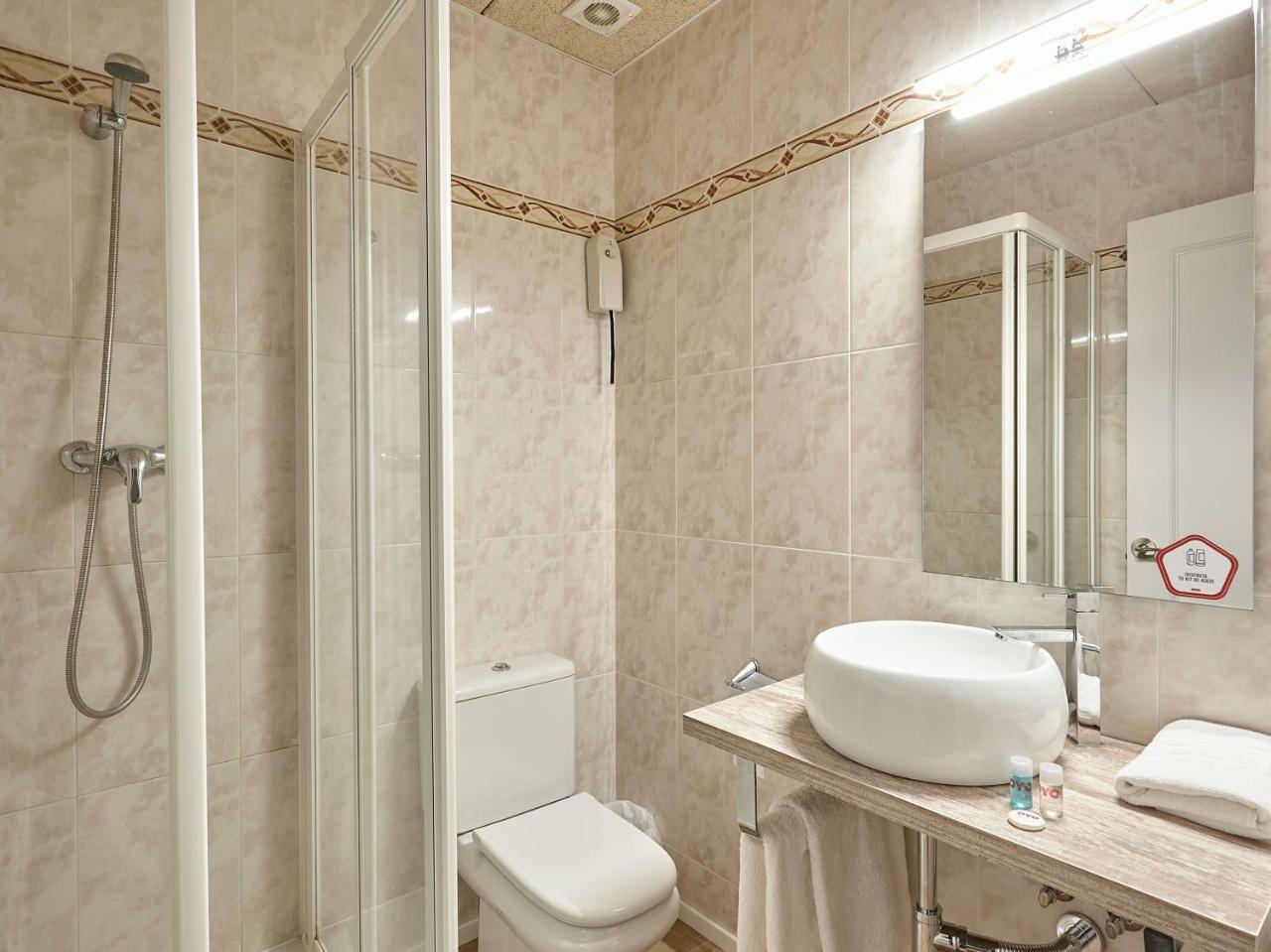 Hostal Nobadis Cervera  Luaran gambar